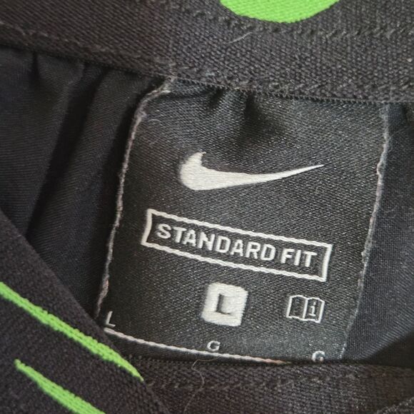 Nike Men's Black and Blue Straight Fit Athletic Shorts Sz L - Picture 2 of 3